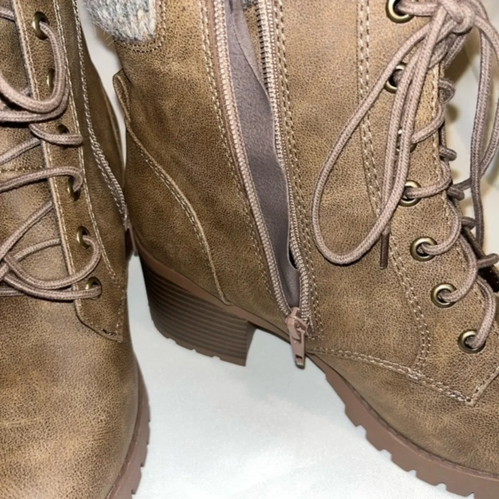 Soda‎ women ankle boots brand new size 10. Warm taupe with box. - Picture 3 of 7